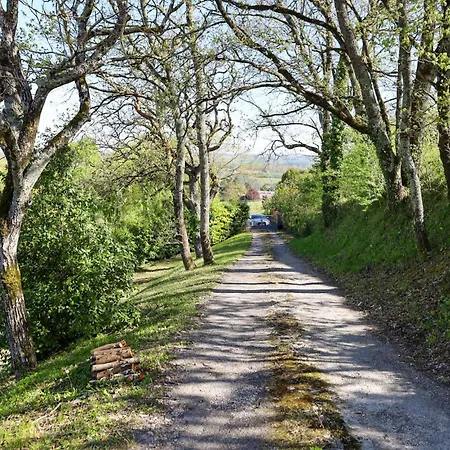 Lovely In Tombeboeuf